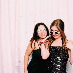 Meet your Posher, Maya